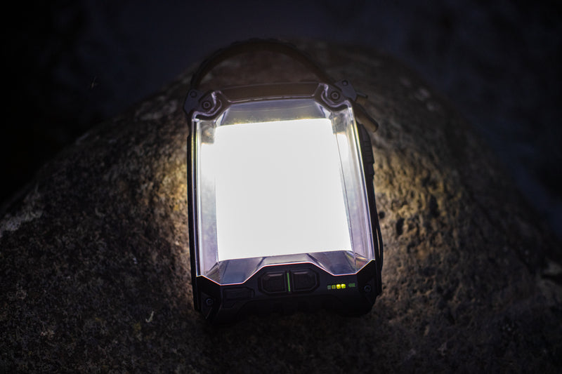Oztrail Lumos Hanger 700 Lantern