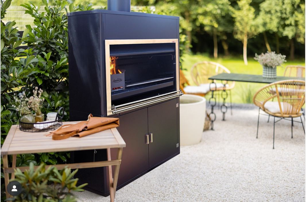 Jetmaster Freestanding BBQ and Cabinet