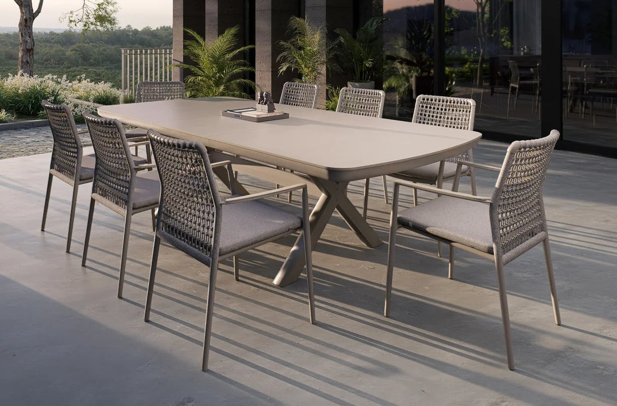 Melton Craft Otway Outdoor Extension Table - Warm White