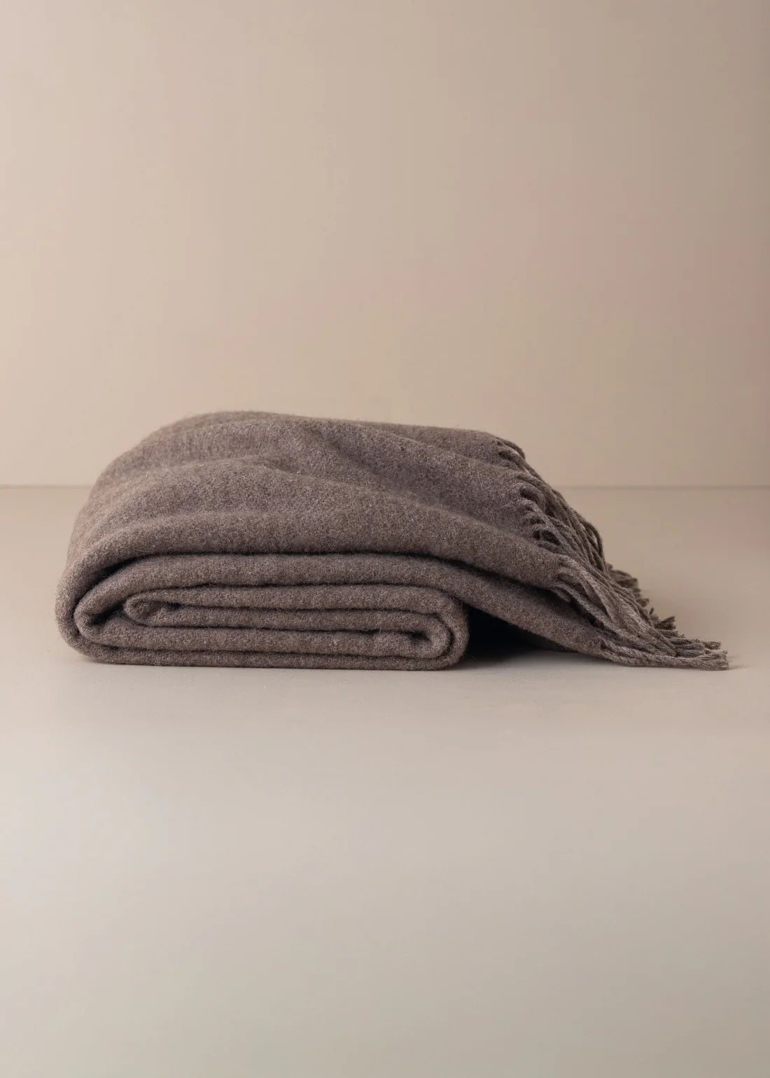 Saarde Merino Wool Throw - Taupe