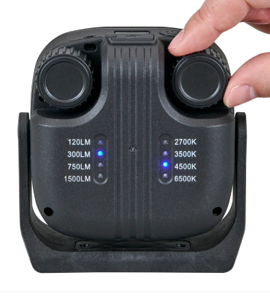 Oztrail Lumos DailBright 1500 Light