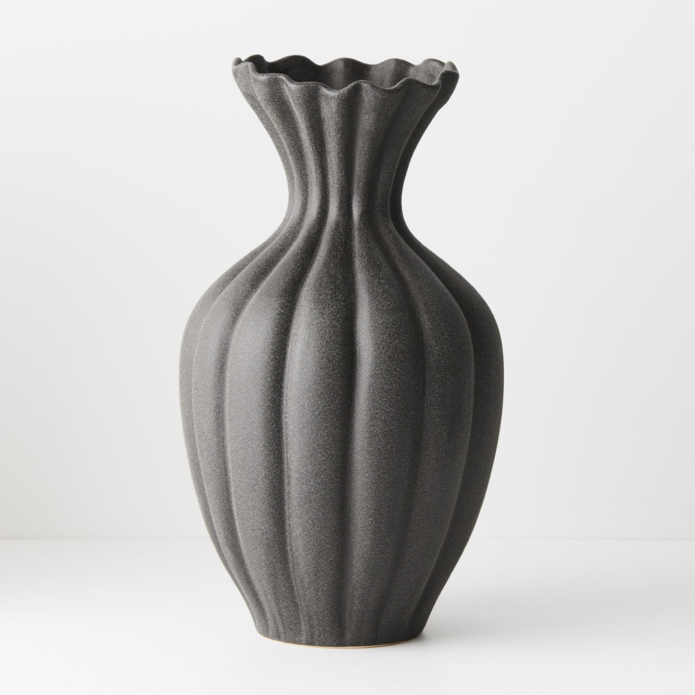 Basma Vase - Black