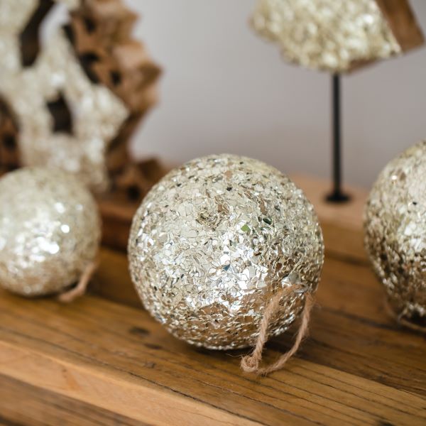 Lucia Bauble Ball Champagne