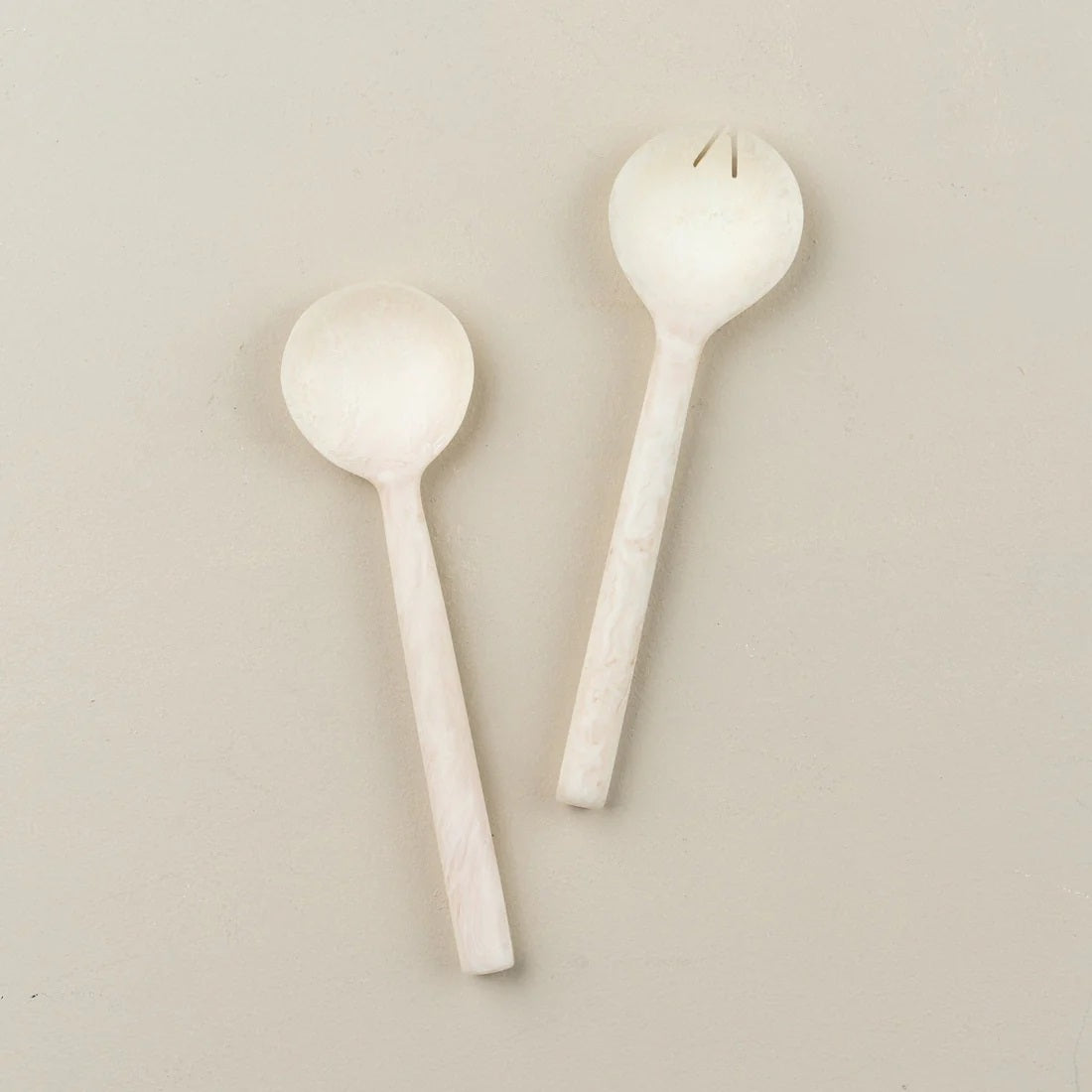 Saarde Resin Salad Servers - Marshmallow