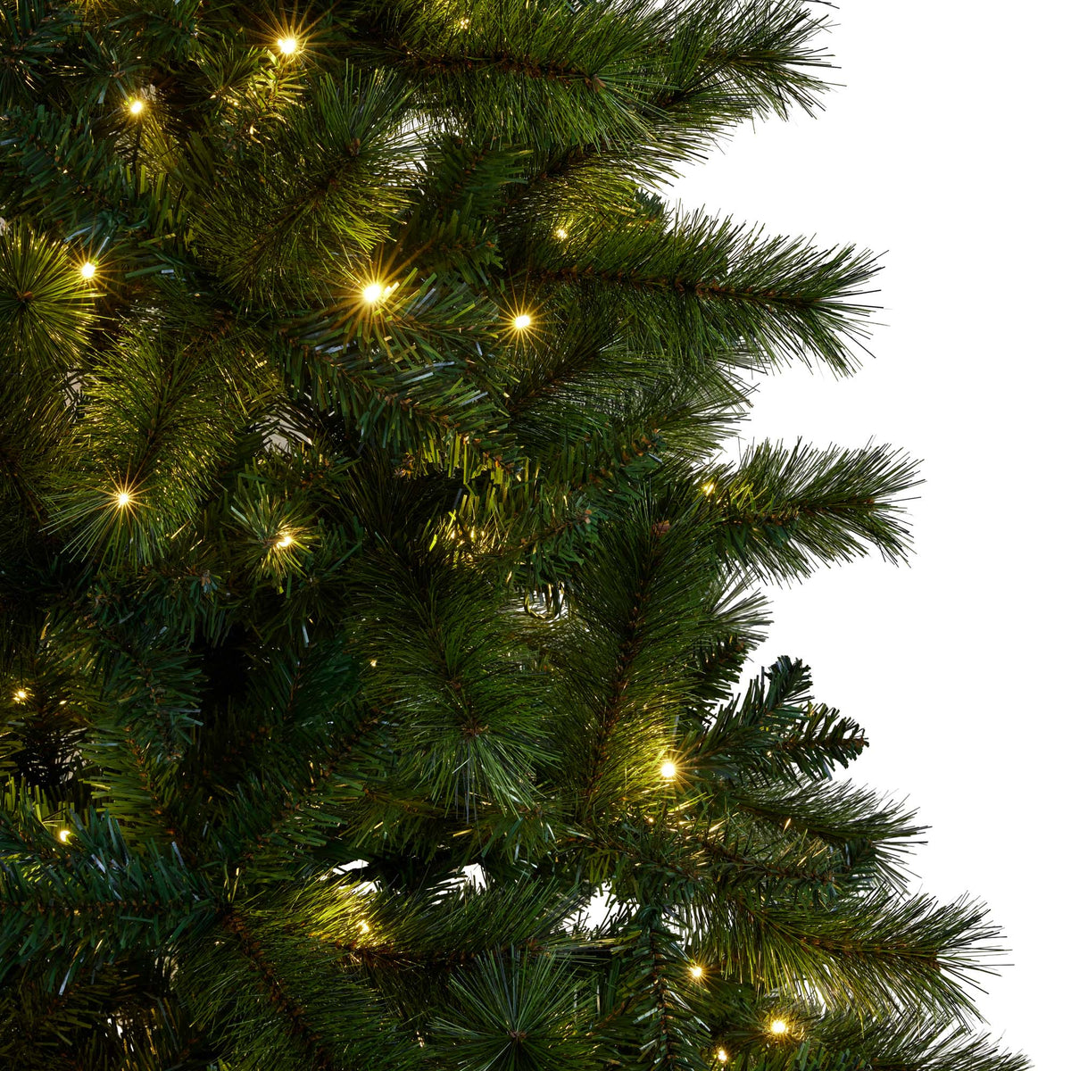 7.5FT Lakeland Pine W/Lights