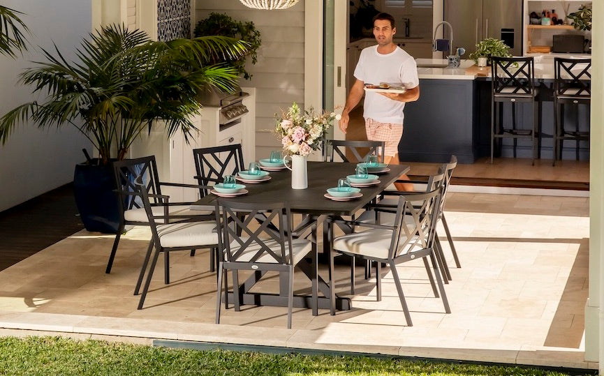 Southampton Dining Table - Black