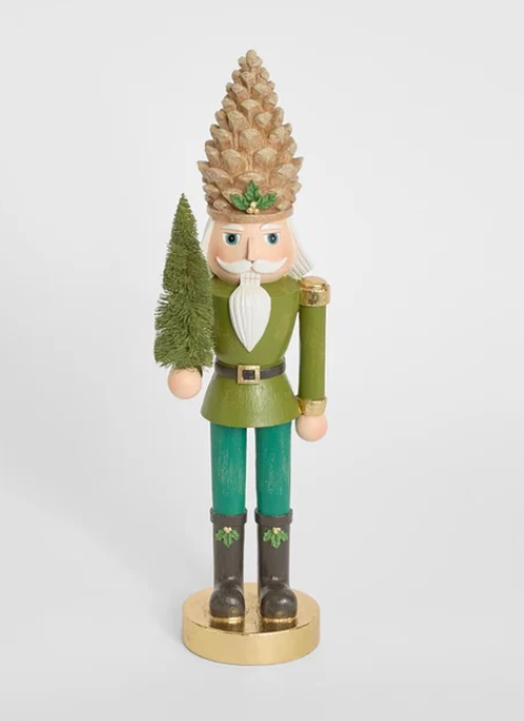 Whitehall Nutcracker with Tree